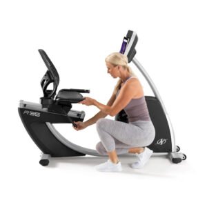 Dviračio treniruoklio NordicTrack R35 sėdynės reguliavimas